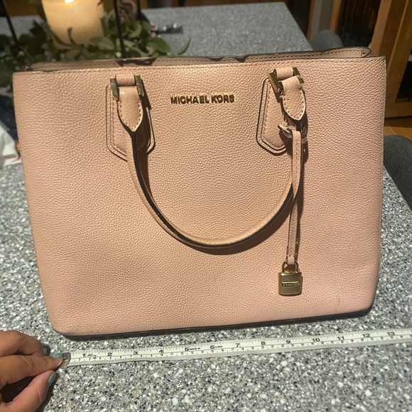 Michael Kors handbag - Picture 7 of 10